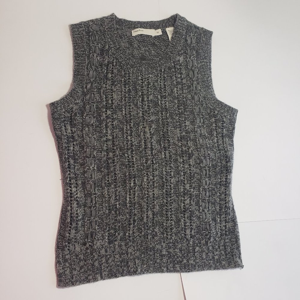 Vintage Pull over, Perry Ellis, Gray. Like new, size XS (extra small).